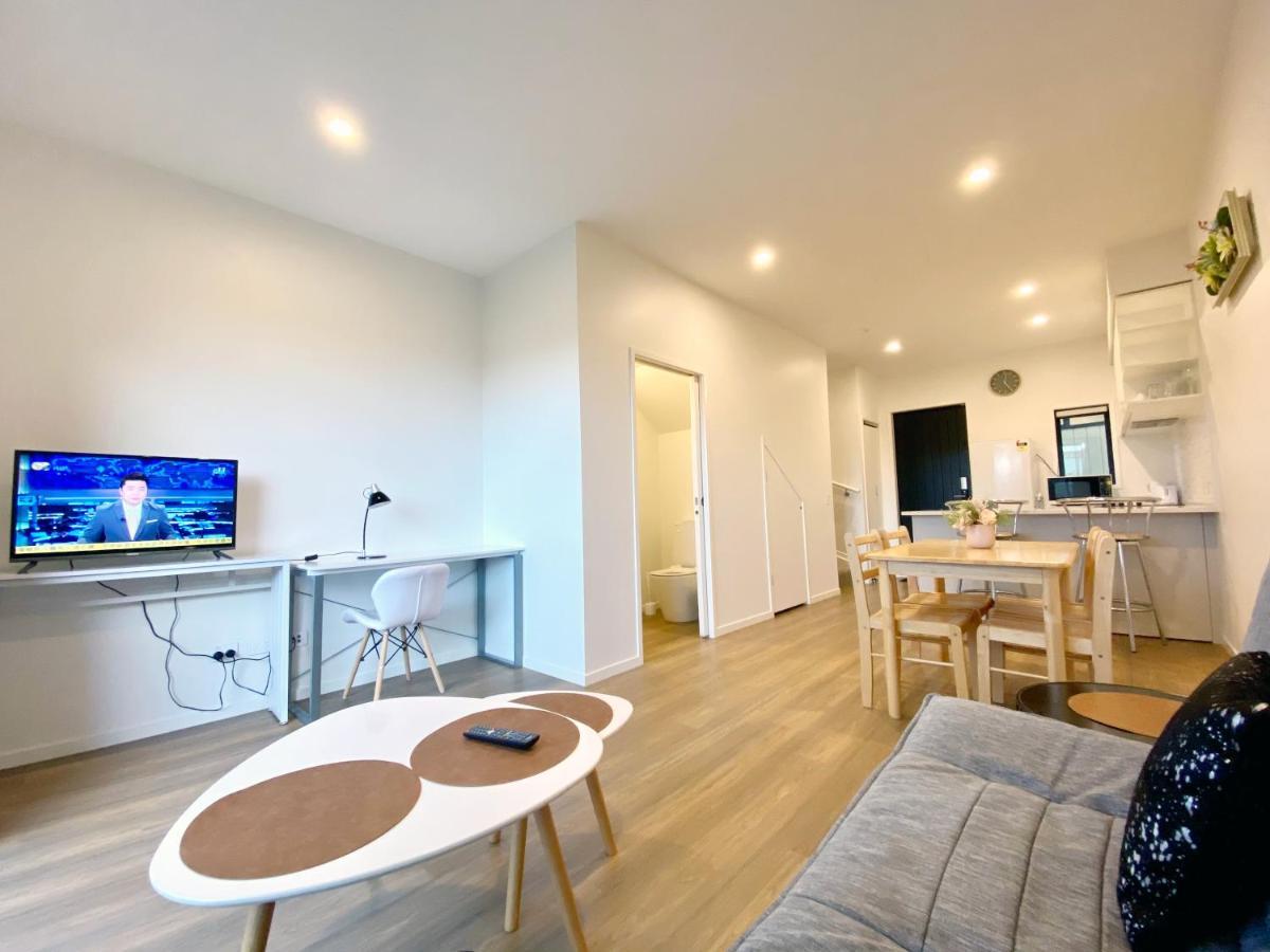 Stunning Townhouse - Walking To Botany Shopping Center Apartment โอ๊คแลนด์ ภายนอก รูปภาพ